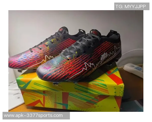 探索足球鞋科技含量的革命性进展与对运动表现的影响分析